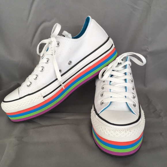 Converse Shoes - Rainbow Platform Low Top Women’s 8 Converse